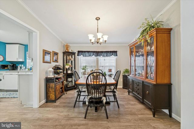 19 WILDBRIAR CT, Harleysville, PA 19438