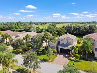 2075 Grey Falcon Circle SW, Vero Beach, FL 32962