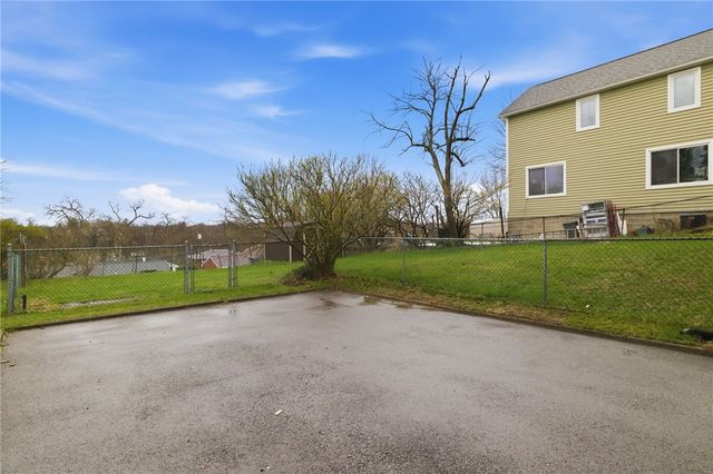 890 Rolling Rock Rd, Baldwin Twp, PA 15234