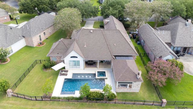 40212 Swan Cir, Gonzales, LA 70737