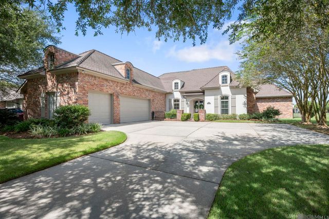 40212 Swan Cir, Gonzales, LA 70737