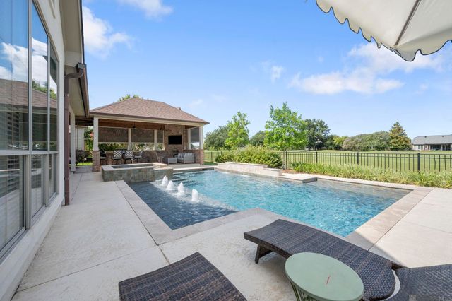 40212 Swan Cir, Gonzales, LA 70737