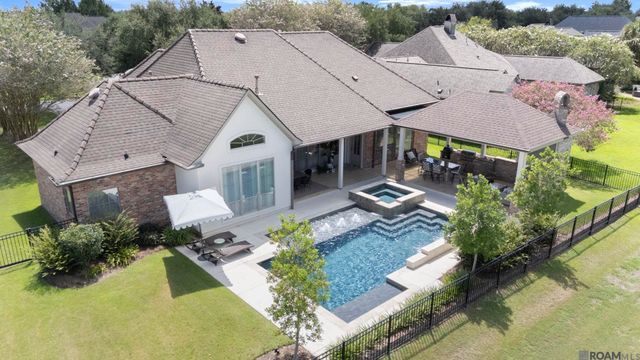 40212 Swan Cir, Gonzales, LA 70737