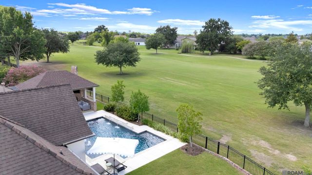 40212 Swan Cir, Gonzales, LA 70737