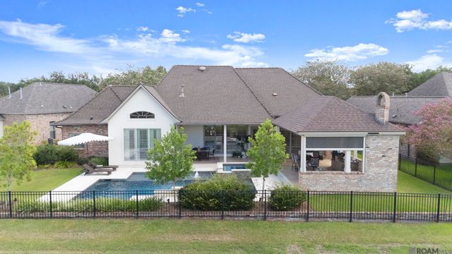 40212 Swan Cir, Gonzales, LA 70737