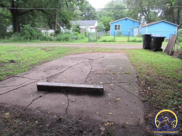 733 NE Winfield AVE, Topeka, KS 66616