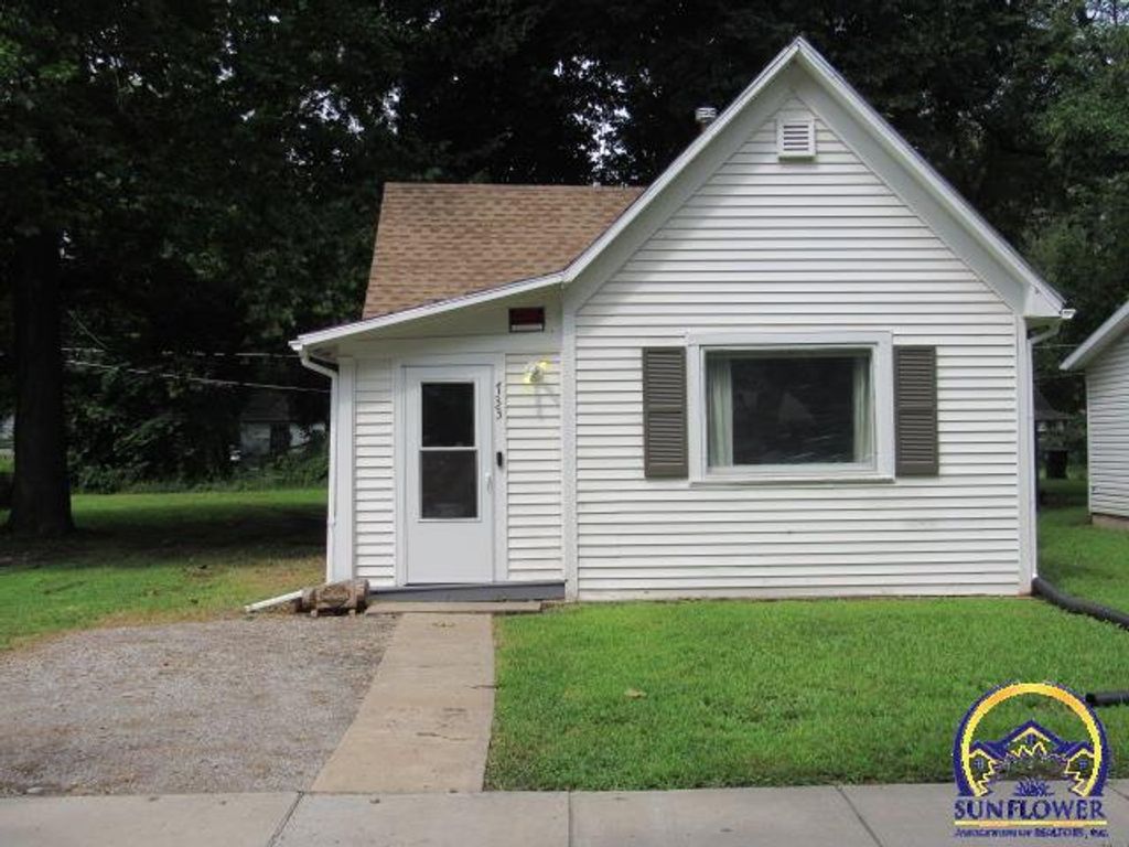 733 NE Winfield AVE, Topeka, KS 66616