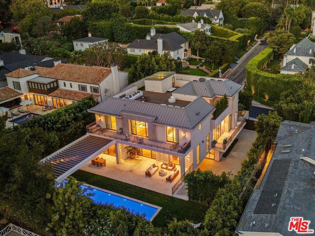 1395 N Doheny Drive, Los Angeles, CA 90069 — photo 2