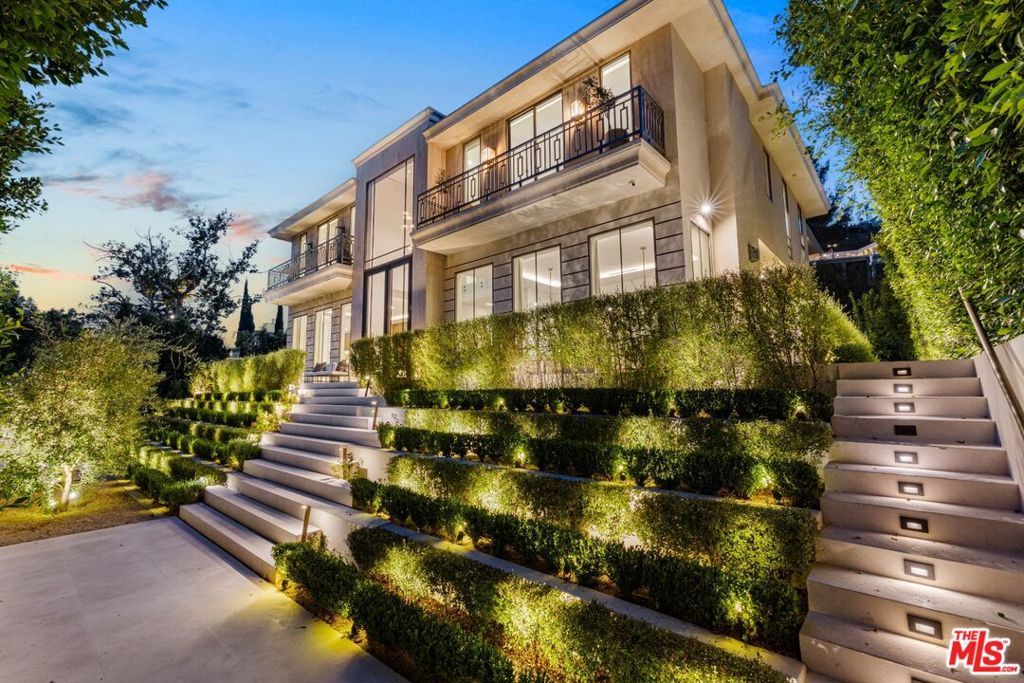 1395 N Doheny Drive, Los Angeles, CA 90069 — photo 3
