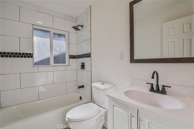 205 W Gage, Los Angeles, CA 90003