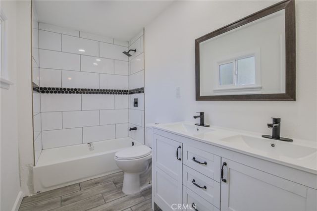 205 W Gage, Los Angeles, CA 90003