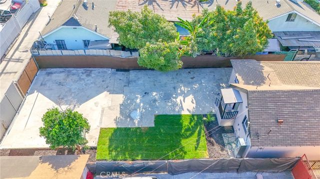205 W Gage, Los Angeles, CA 90003