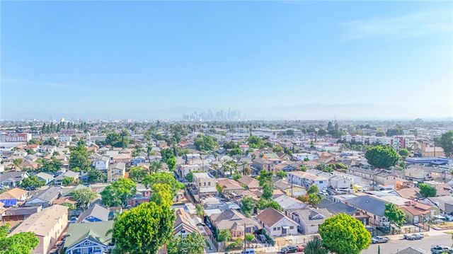 205 W Gage, Los Angeles, CA 90003