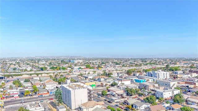 205 W Gage, Los Angeles, CA 90003