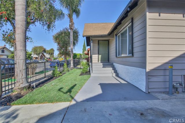 205 W Gage, Los Angeles, CA 90003