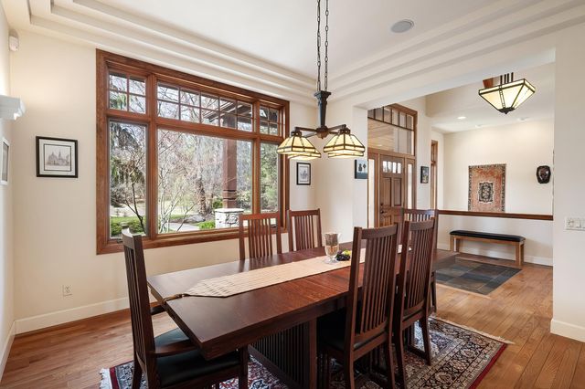 13615 N Riverbluff Ln, Spokane, WA 99208