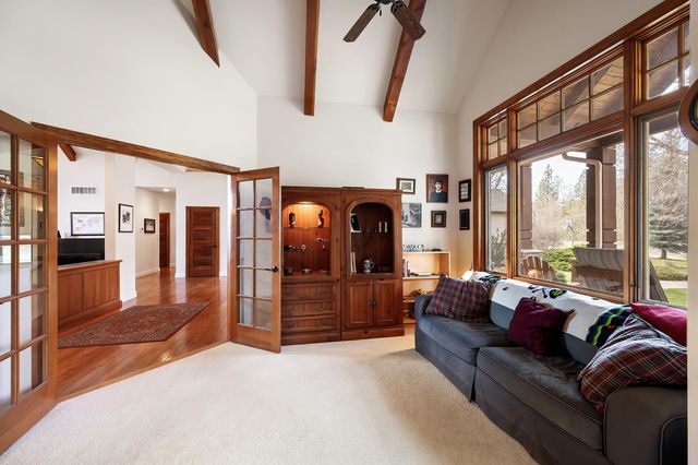 13615 N Riverbluff Ln, Spokane, WA 99208