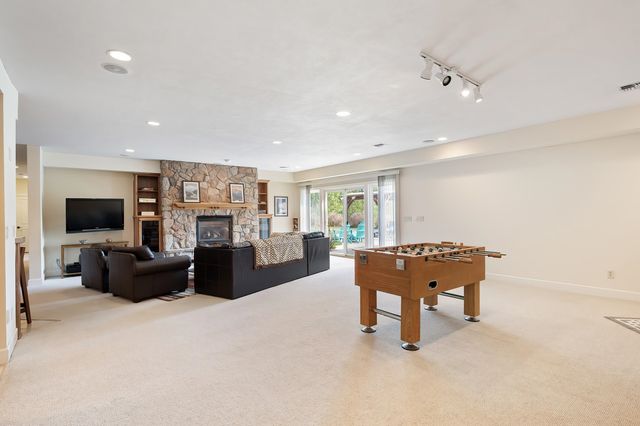 13615 N Riverbluff Ln, Spokane, WA 99208