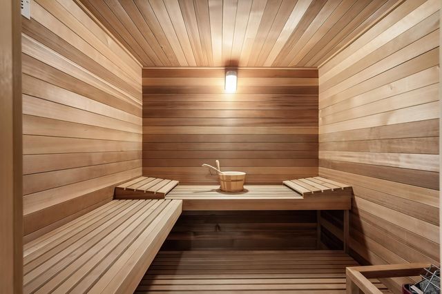 13615 N Riverbluff Ln, Spokane, WA 99208