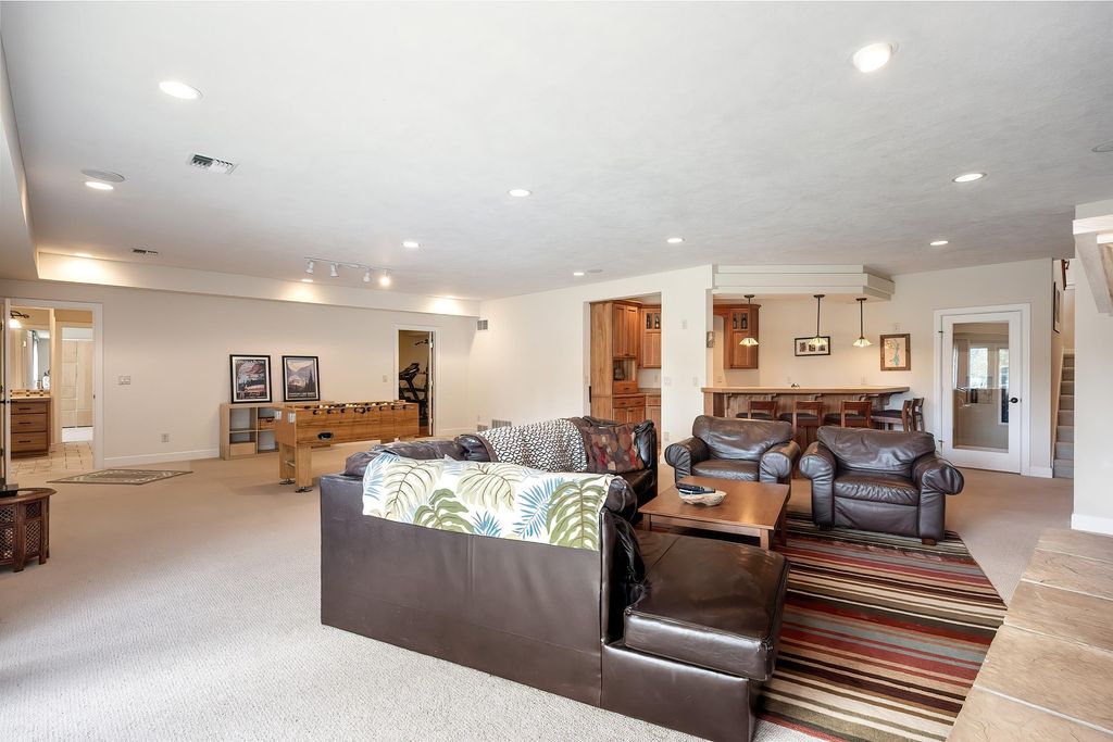 13615 N Riverbluff Ln, Spokane, WA 99208 photo 31