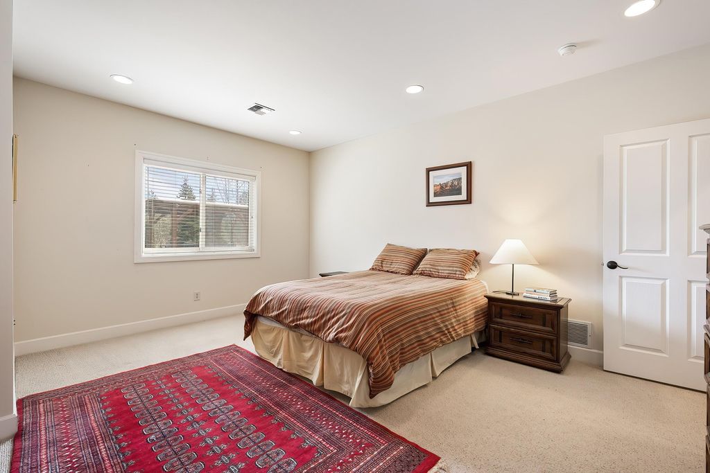 13615 N Riverbluff Ln, Spokane, WA 99208 photo 38