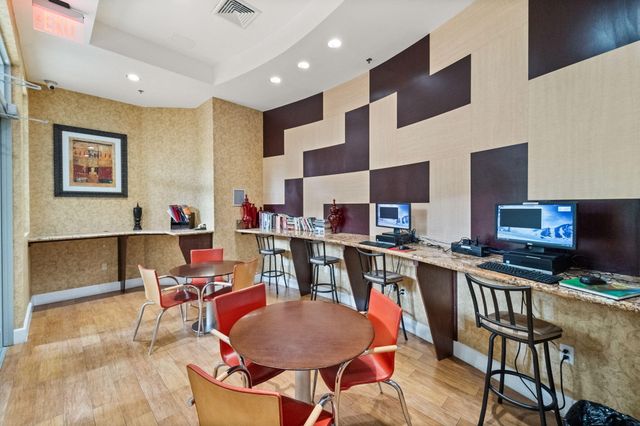 1830 Radius Drive 507, Hollywood, FL 33020