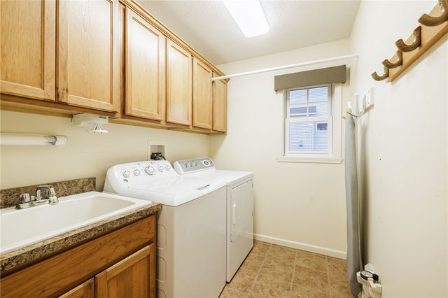 16 Coyote, Ogden, NY 14559