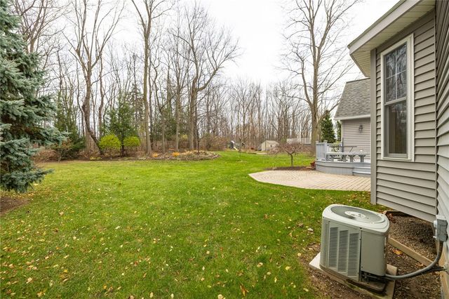 16 Coyote, Ogden, NY 14559