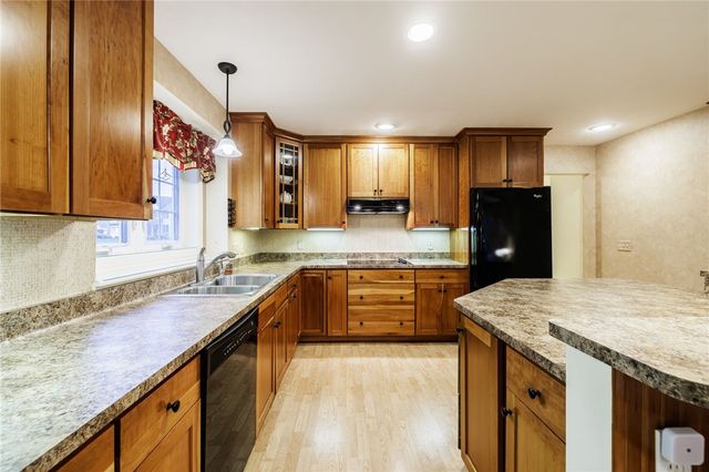 16 Coyote, Ogden, NY 14559