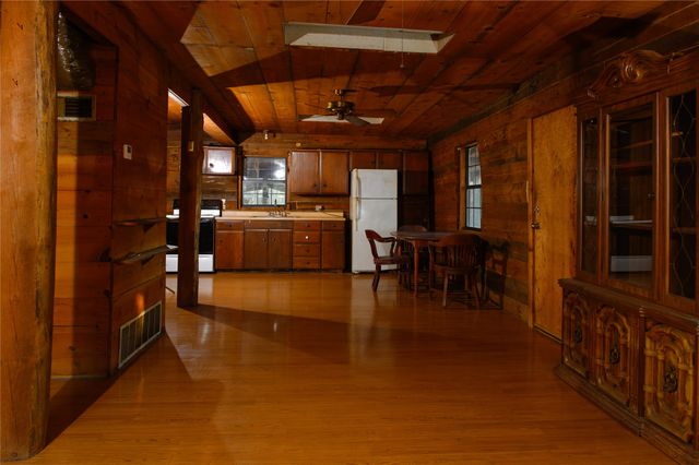 221 Clayton Drive, Pottsboro, TX 75076