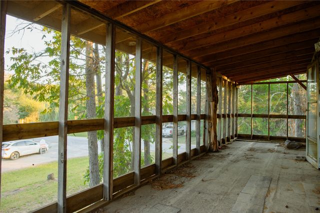 221 Clayton Drive, Pottsboro, TX 75076