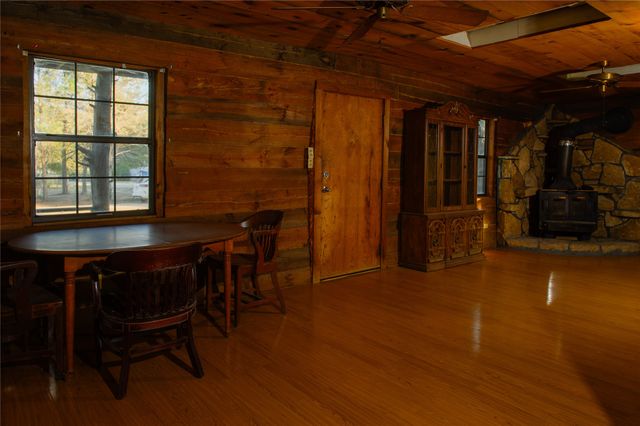 221 Clayton Drive, Pottsboro, TX 75076