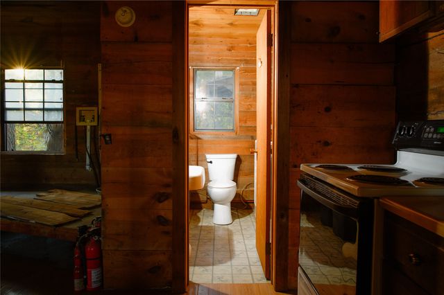 221 Clayton Drive, Pottsboro, TX 75076