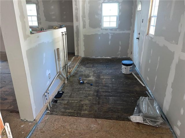 229 Chestnut ST, Suffolk, VA 23434