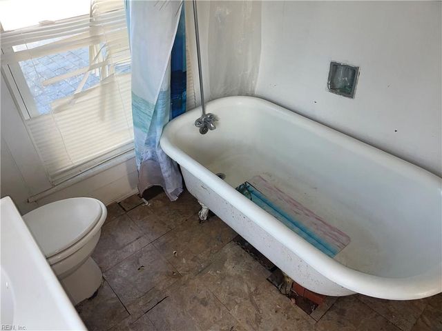 229 Chestnut ST, Suffolk, VA 23434