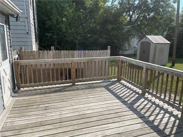 229 Chestnut ST, Suffolk, VA 23434