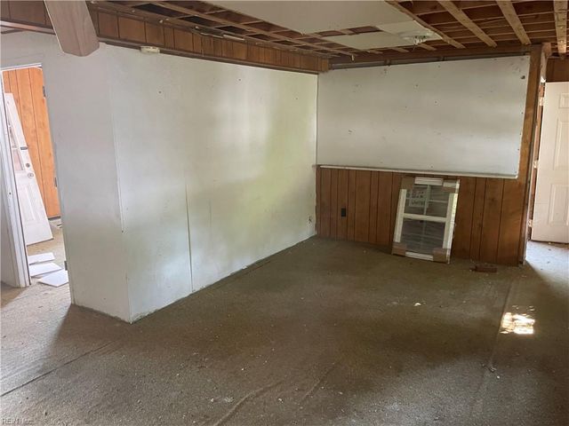 229 Chestnut ST, Suffolk, VA 23434