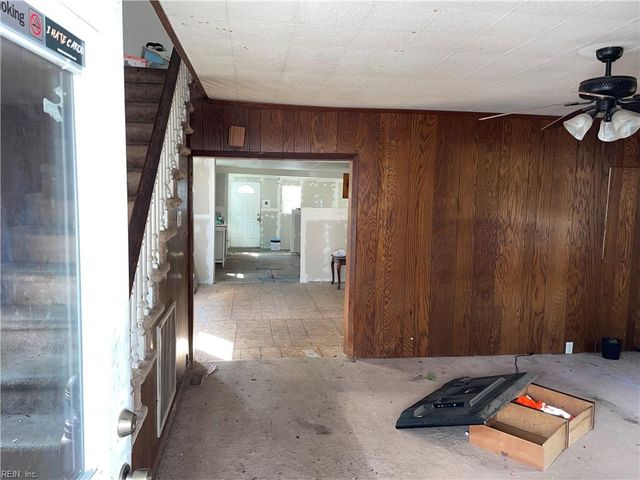 229 Chestnut ST, Suffolk, VA 23434