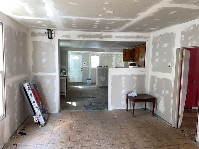 229 Chestnut ST, Suffolk, VA 23434