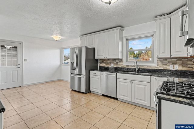 870 Ewald Av SE, Salem, OR 97302