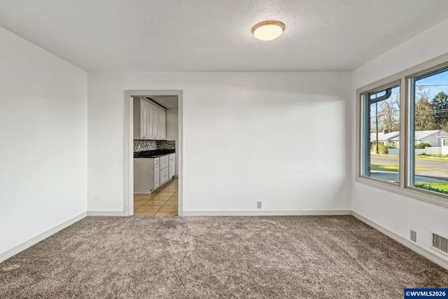 870 Ewald Av SE, Salem, OR 97302