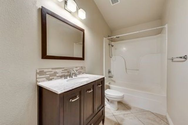 3720 River Birch Road, Fort Worth, TX 76137