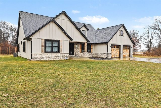 15068 Mohney Lake Road, Three Rivers, MI 49093