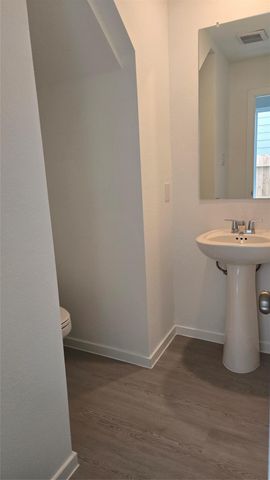 952 Pertuso Lane, Huffman, TX 77336
