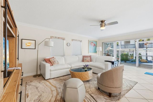 800 BENJAMIN FRANKLIN DRIVE 110, Sarasota, FL 34236