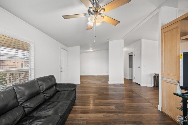 6351 Akers Road 107, Bakersfield, CA 93313