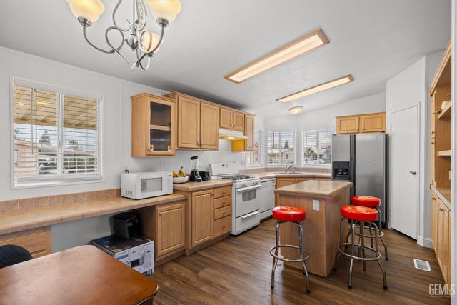 6351 Akers Road 107, Bakersfield, CA 93313