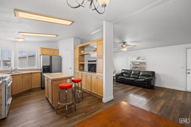 6351 Akers Road 107, Bakersfield, CA 93313