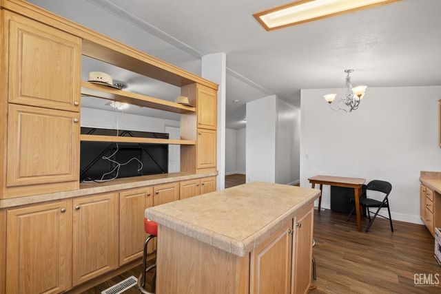 6351 Akers Road 107, Bakersfield, CA 93313