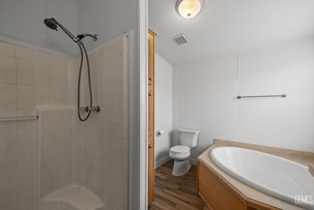 6351 Akers Road 107, Bakersfield, CA 93313